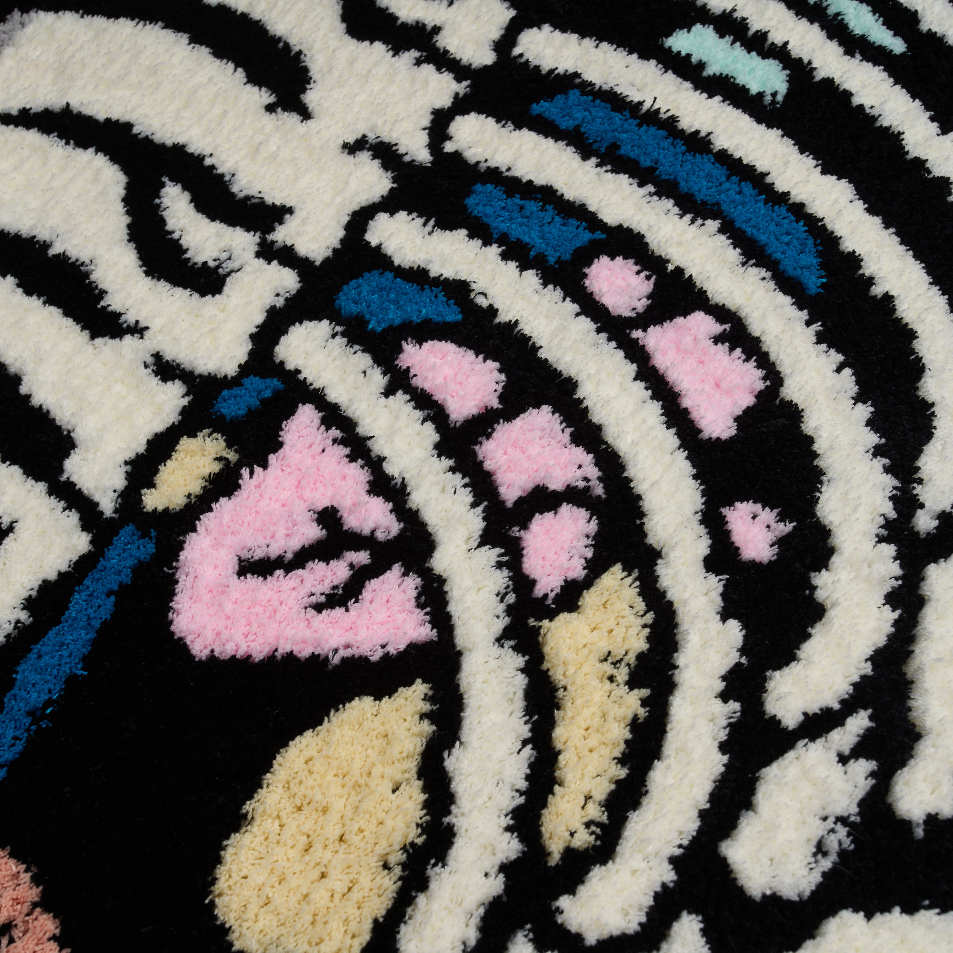 Dissected Mascot Tiger White (New)