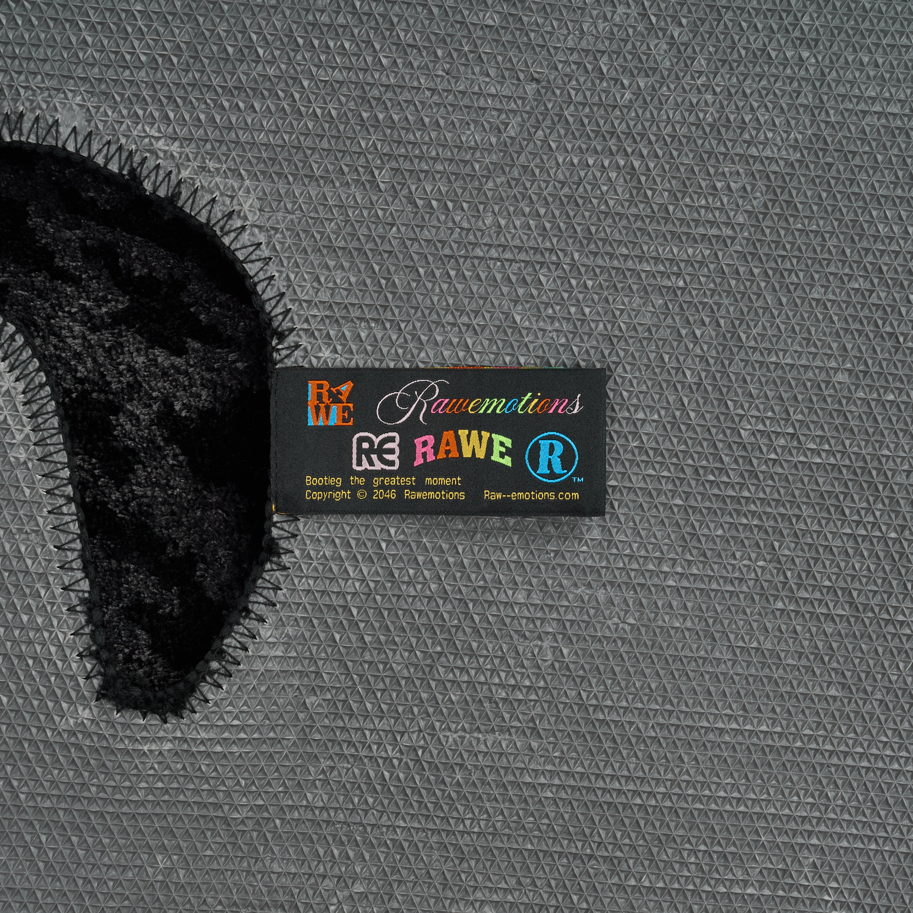 Mascot Dragon Black (New)